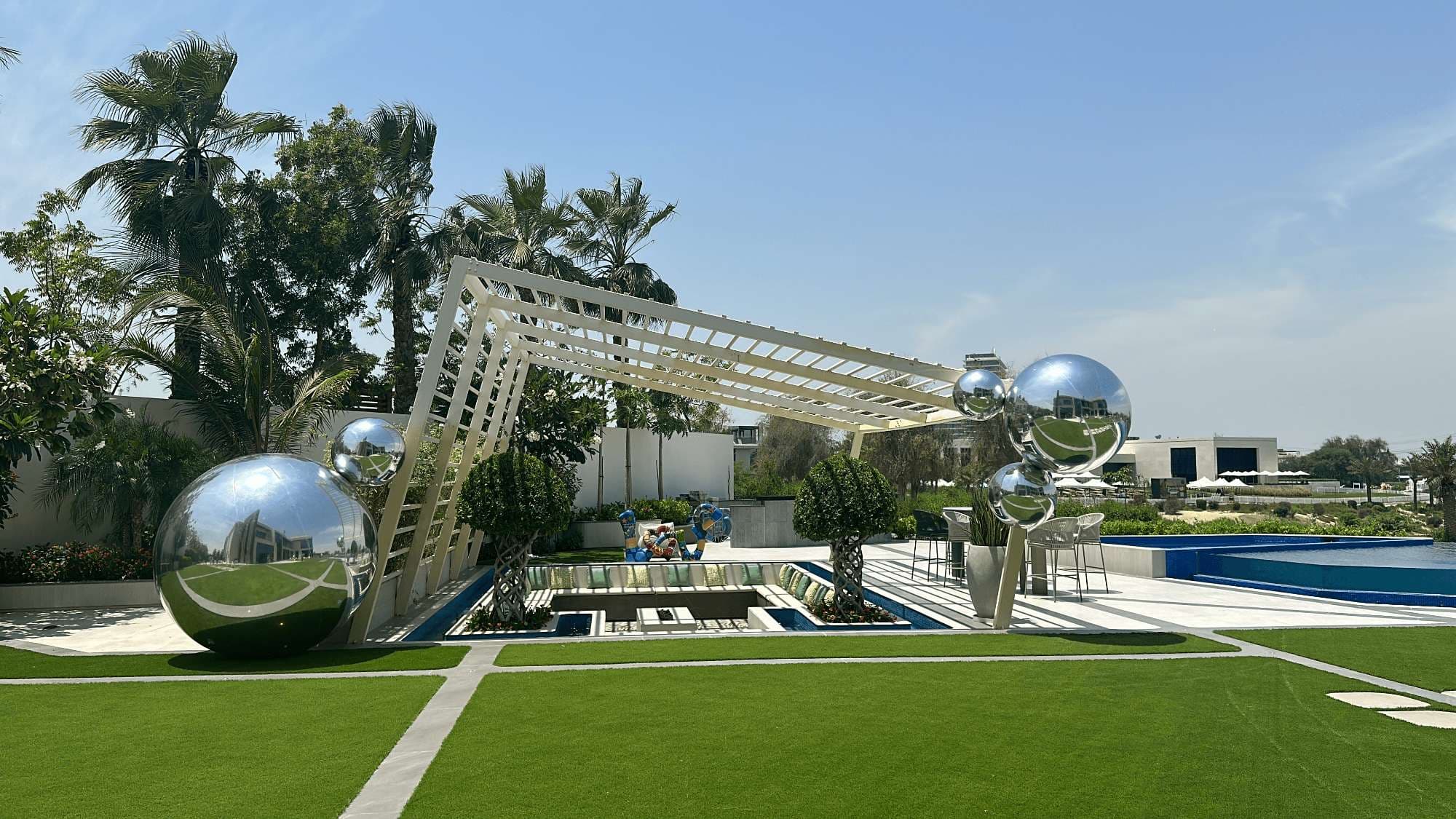 Giant bubble installation 5