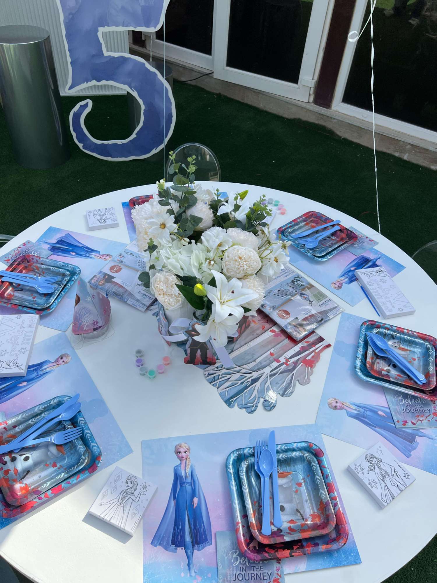 Outdoor kids birthday celebration 9