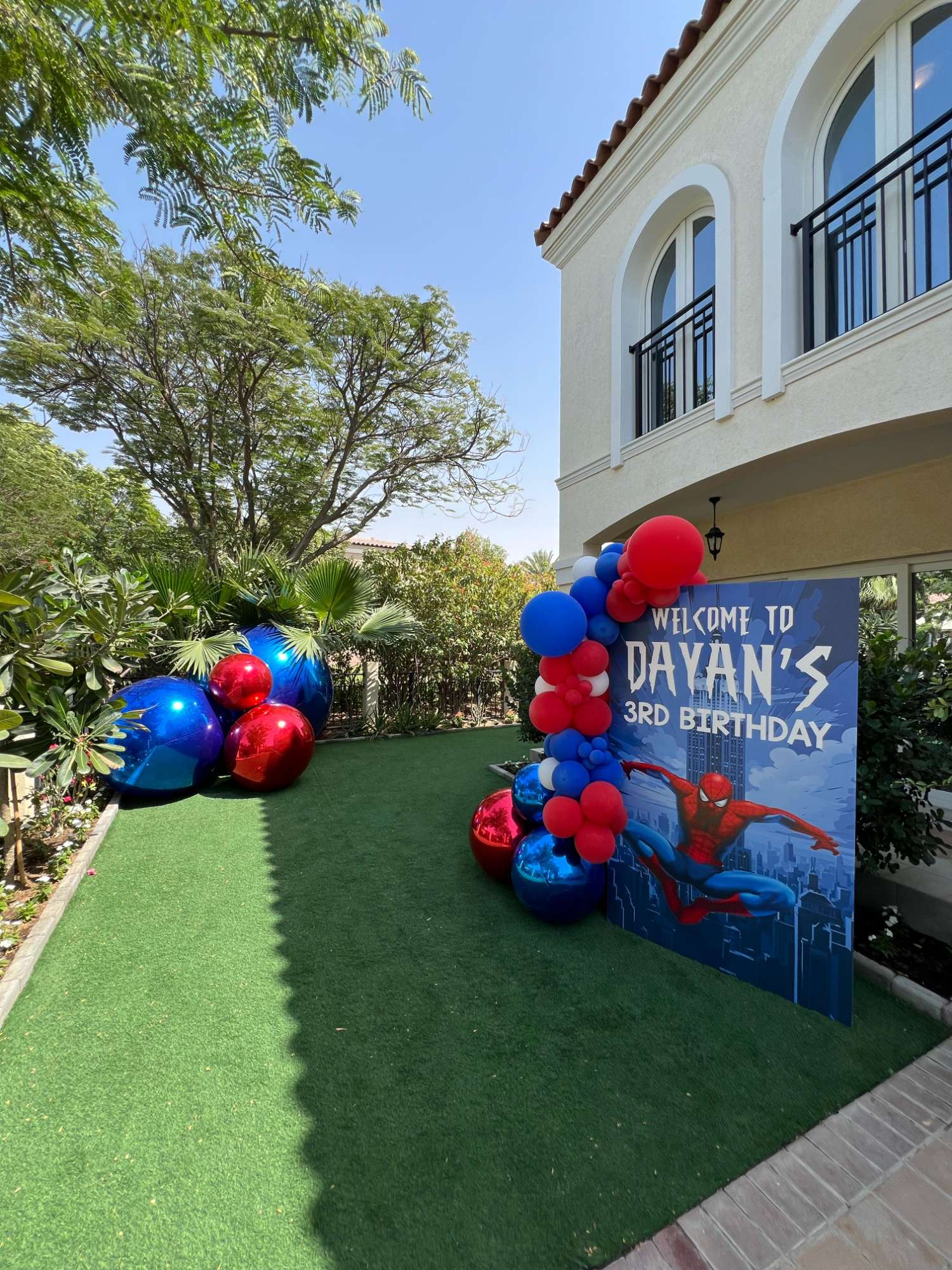 Outdoor kids birthday celebration 10